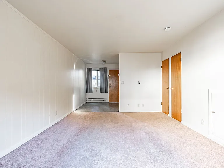 3615 & 3621 Town Home Apartments — Photo 4