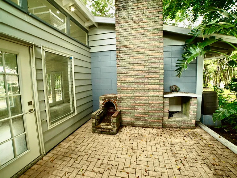 2488 Davis Blvd — Photo 2