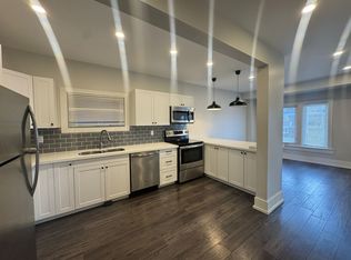 187 Wentworth St S #2, Hamilton, ON L8N2Z5