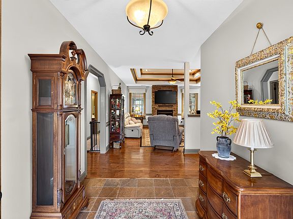 4th image of 204 Brashears Rd