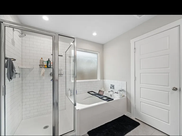 12817 Tokenhouse Ln — Photo 16