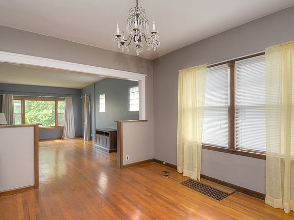 5th image of 2448 N 72nd Ct
