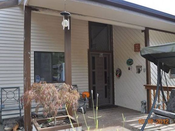 COVERED FRONT ENTRY