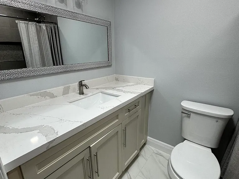 747 Taylor Rd — Photo 8