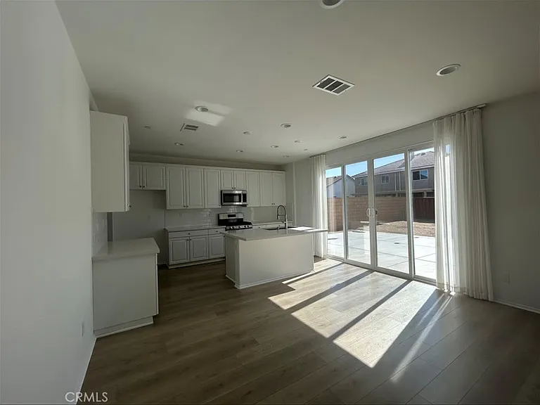 12574 Dartola St — Photo 16