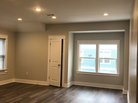 4th image of 133 Briarfield Ave #D2