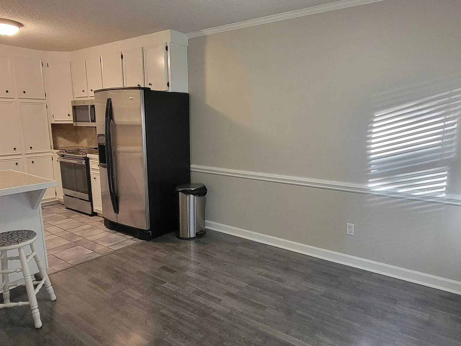 Studio, 2.0 bath, 1268 sqft, $1,500 — Photo 4