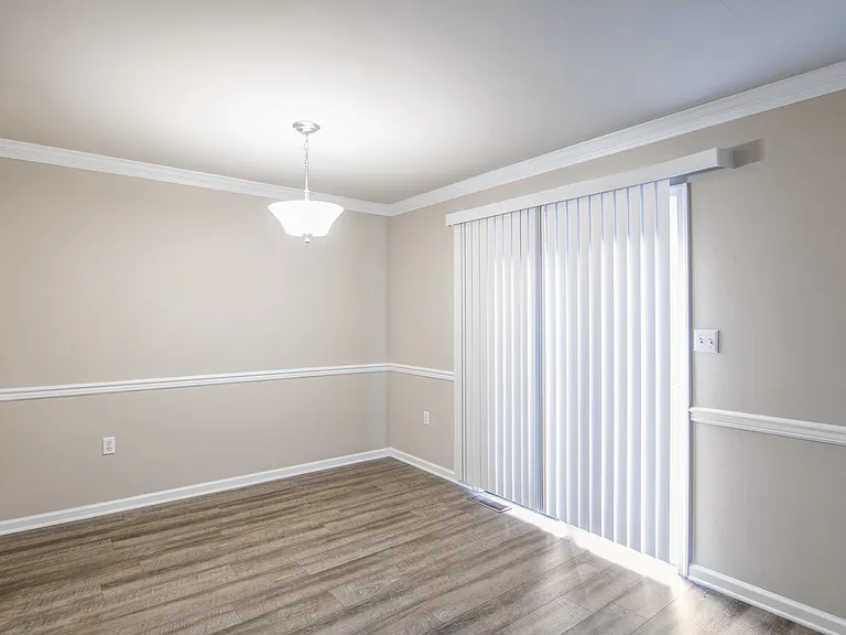 1100 Quincy Cir — Photo 5