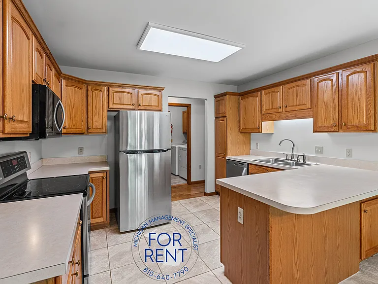 3263 Silverwood Dr #1 — Photo 9