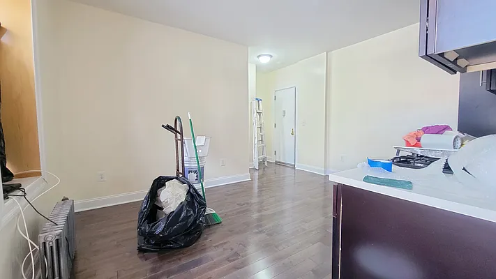 Rented by BRICK & GALO REALTY CORP | media 13