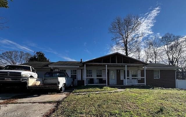 1st image of 3108 Goodall Dr