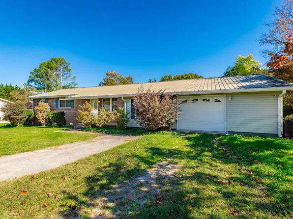 111 Orchard Grass Ln, Chickamauga, GA 30707