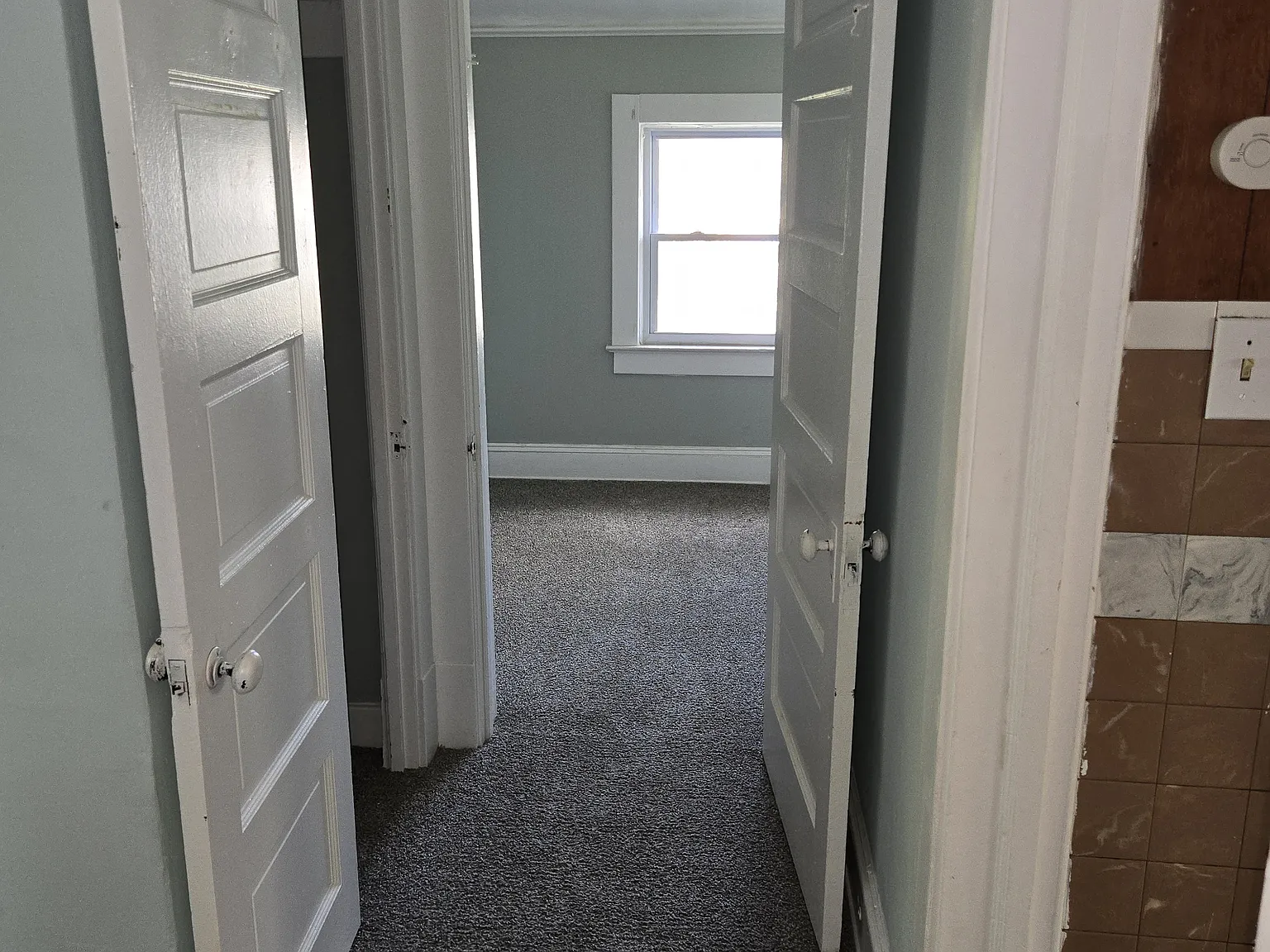 2 bed, 1.0 bath, 768 sqft, $950 — Photo 3