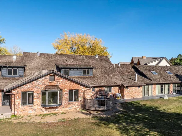 8935 W Bear Creek Drive, Lakewood, CO 80227