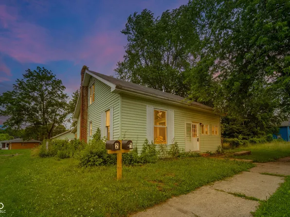 2627 Chase St, Anderson, IN 46016