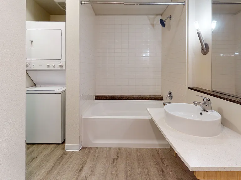 Elements Apartments — Photo 55