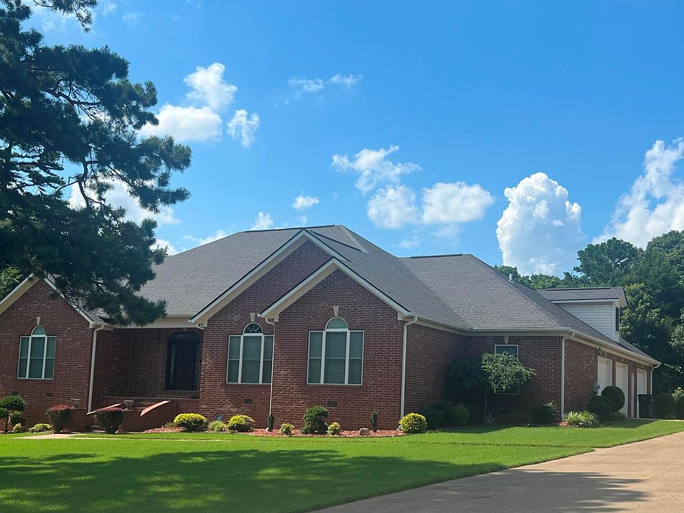 1st image of 479 Woodmont Cir