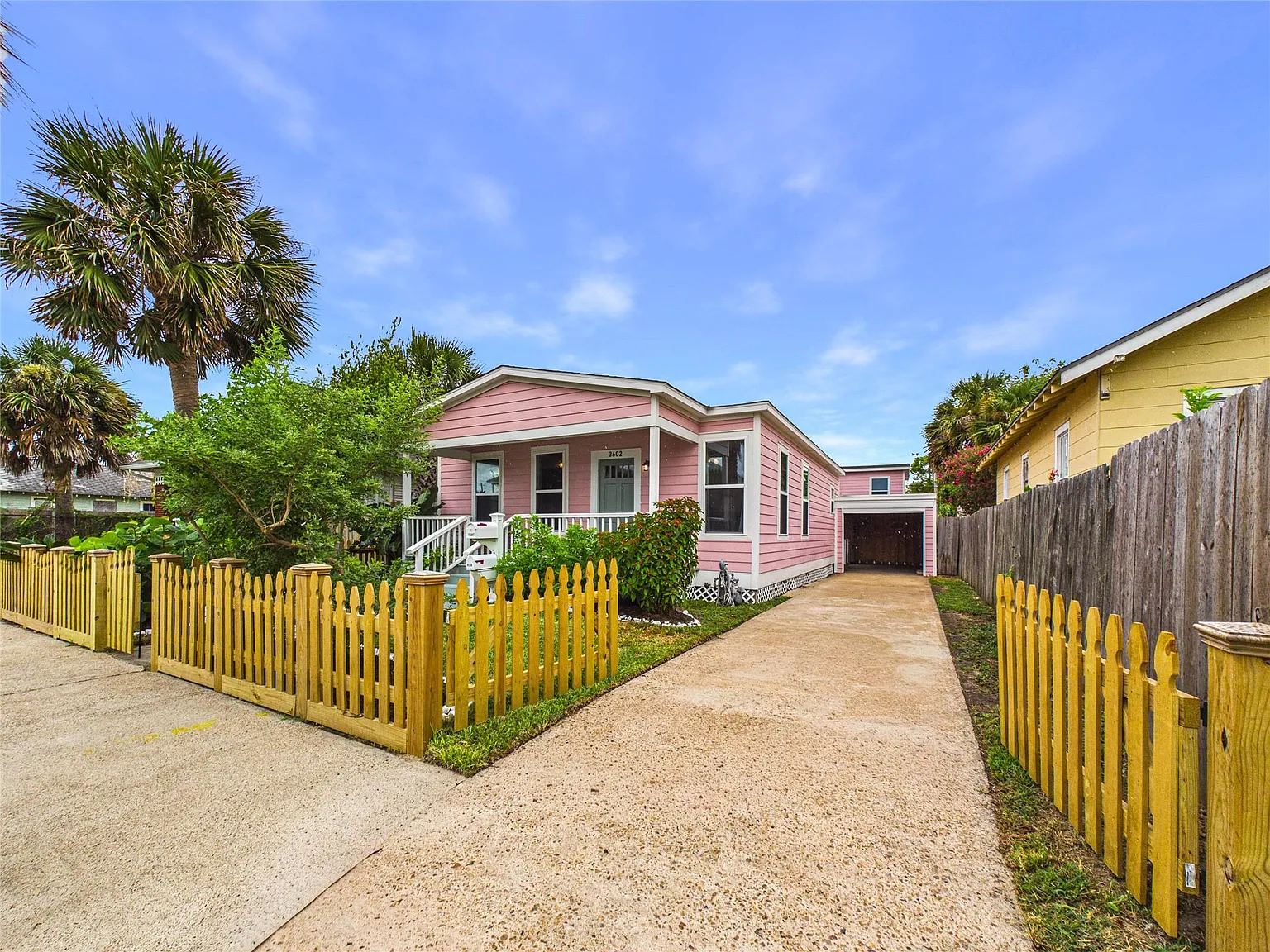 2 bed, 1.0 bath, 984 sqft, $2,200 — Photo 4