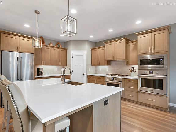 2nd image of 2263 SE 11th Ave