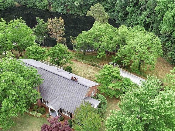 2nd image of 626 Old Anderson Rd