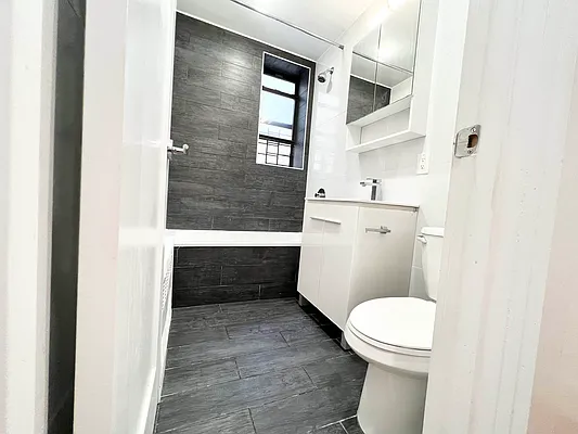 Rented by EastMount Realty LLC | media 14