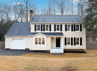 7931 Flag Tail Dr, Midlothian, VA 23112