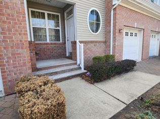 602 Juniper Ct, Somerset, NJ 08873