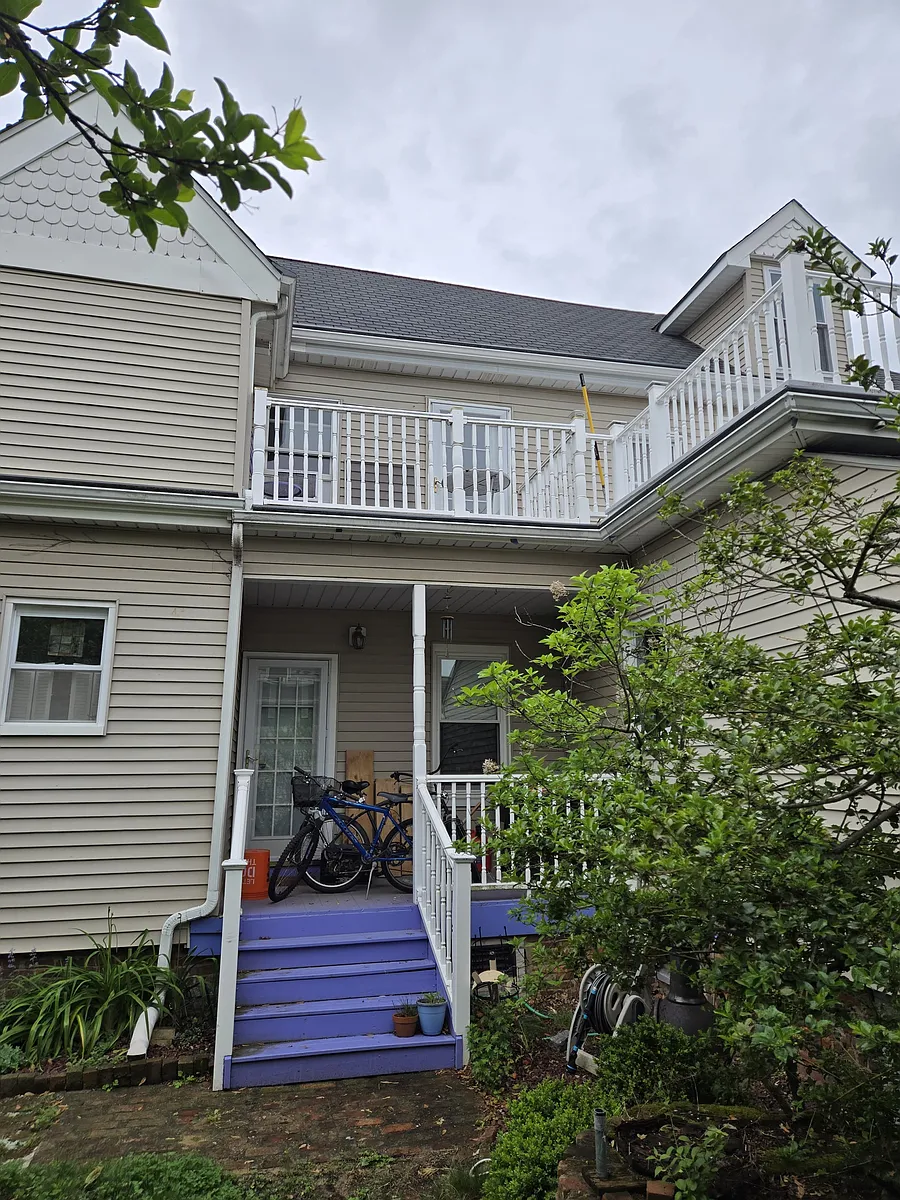 Building Photo - 23 Myrtle Ave #2