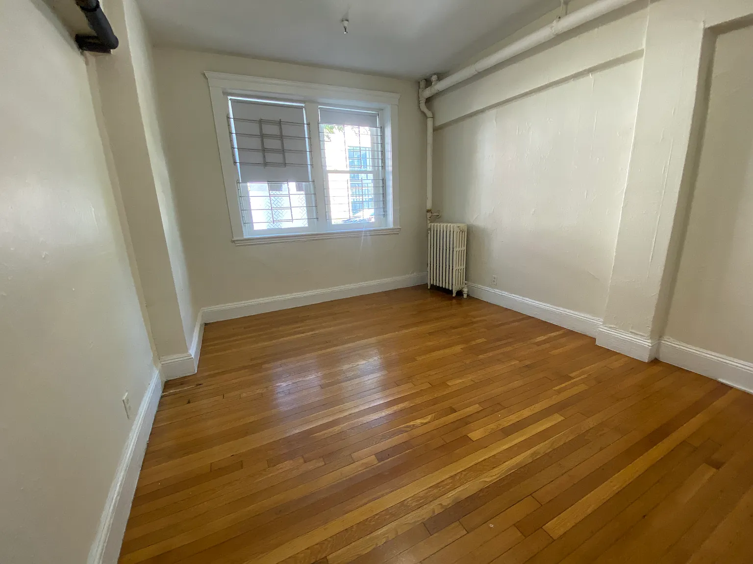 1 bed, 999 sqft, $2,150 — Photo 1