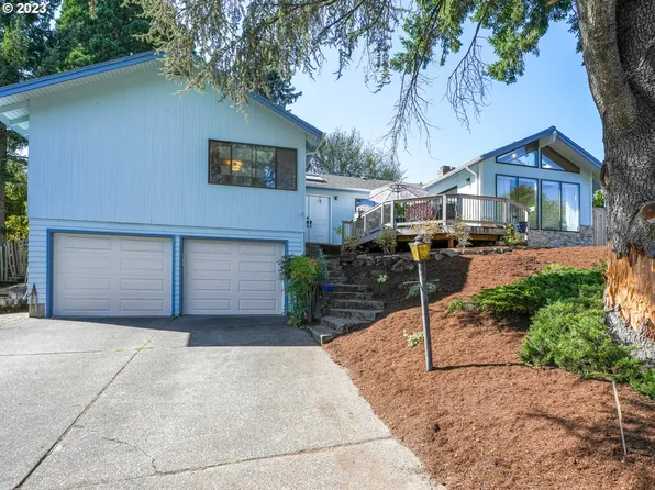 9915 SW 30th Ave, Portland, OR 97219