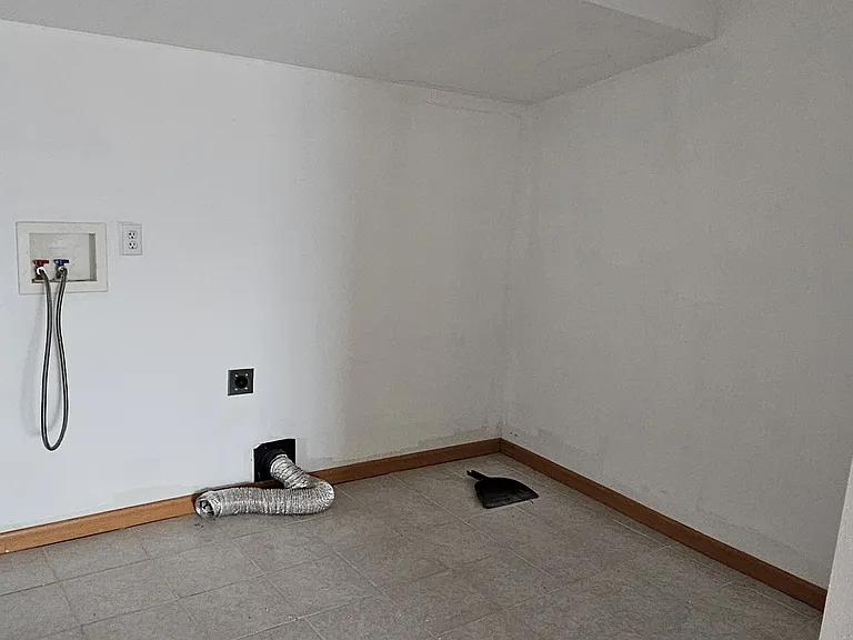 5360 Cedar St — Photo 9