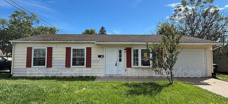 1st image of 28 Moore Dr