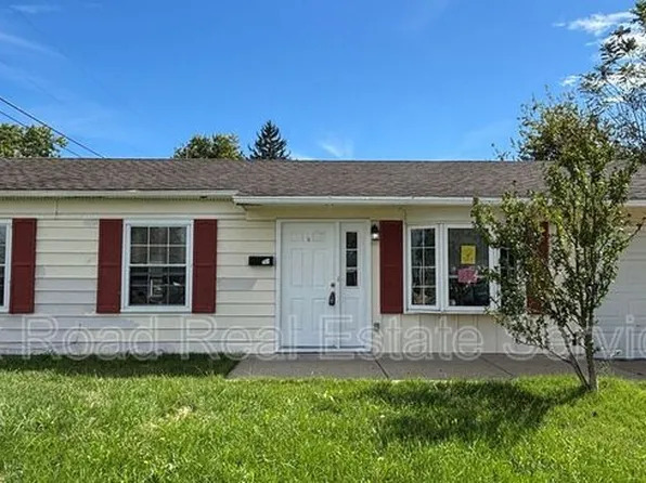 28 Moore Dr, Franklin, OH 45005