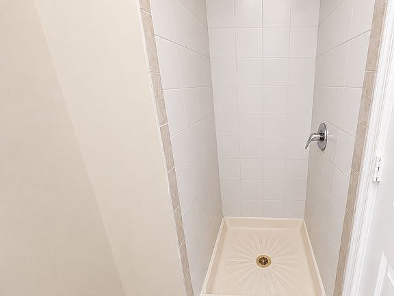 3rd image of 85 N 3rd St APT 3