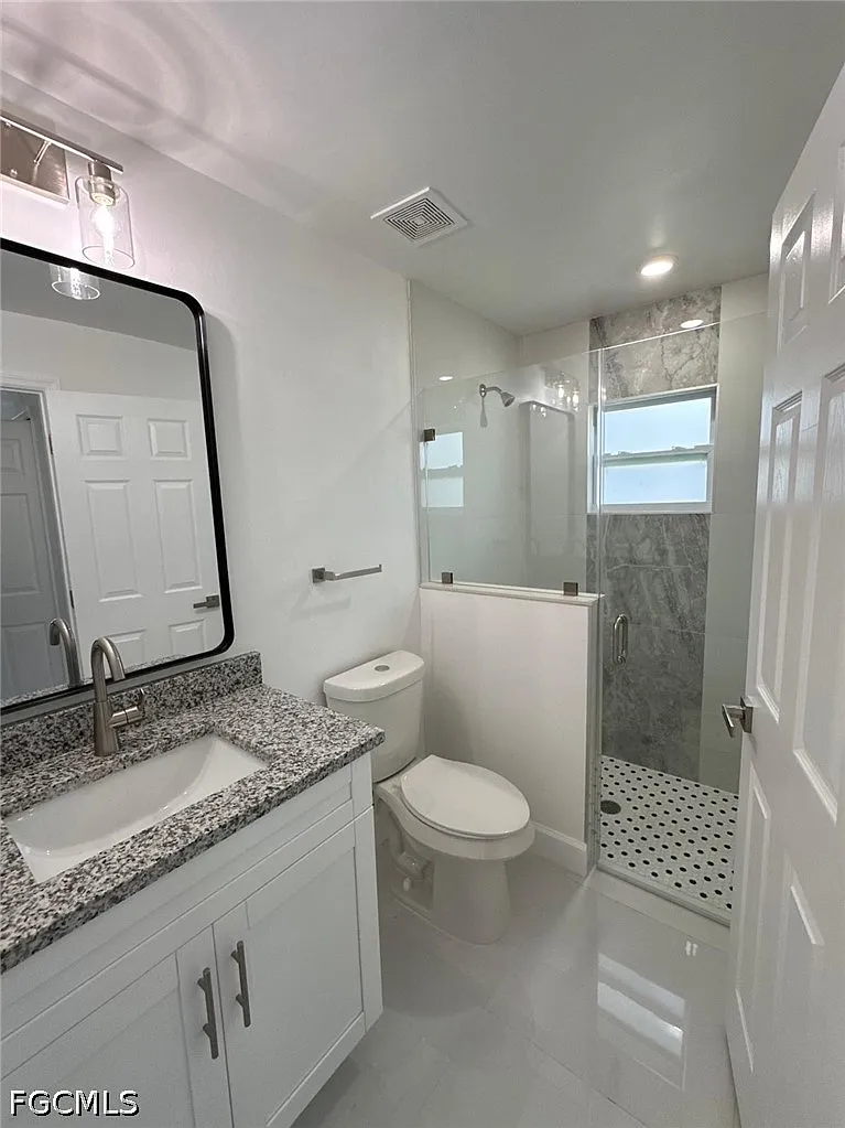3 bed, 2.0 bath, 1198 sqft, $2,000 — Photo 3