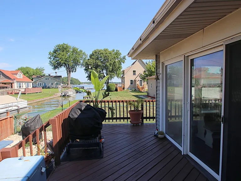 32 Lakeside Ln — Photo 19