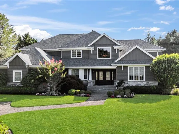 23 Jagger Court, Melville, NY 11747