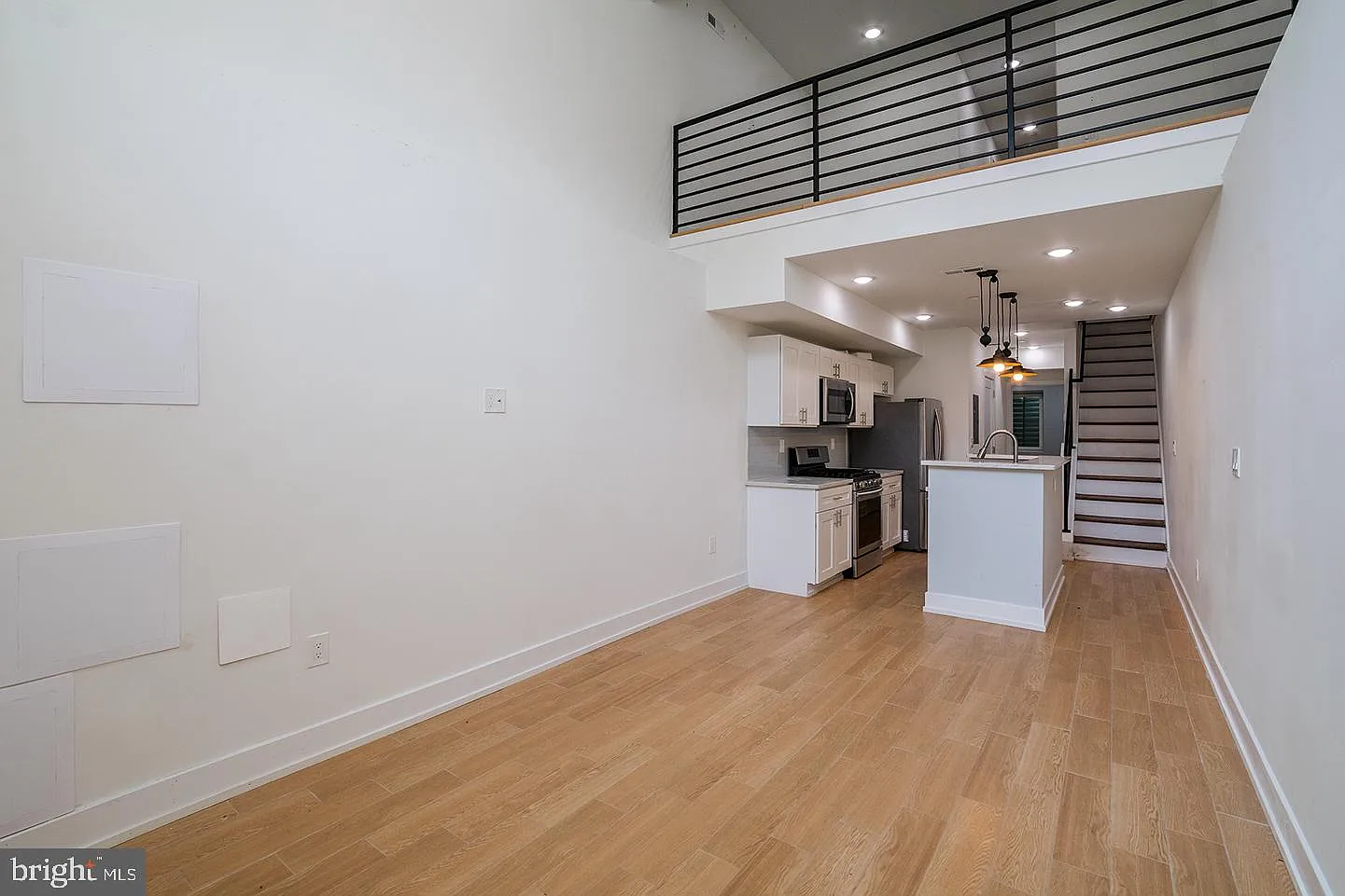 2 bed, $1,845 — Photo 4