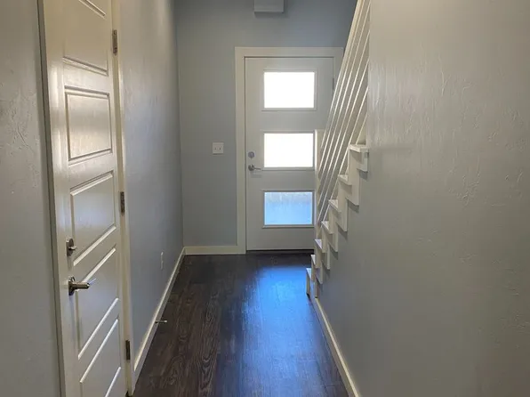 766 SW 14th St, Moore, OK 73160