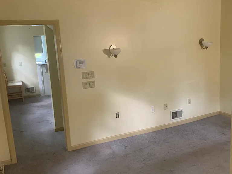 517 Ogden Ave — Photo 1