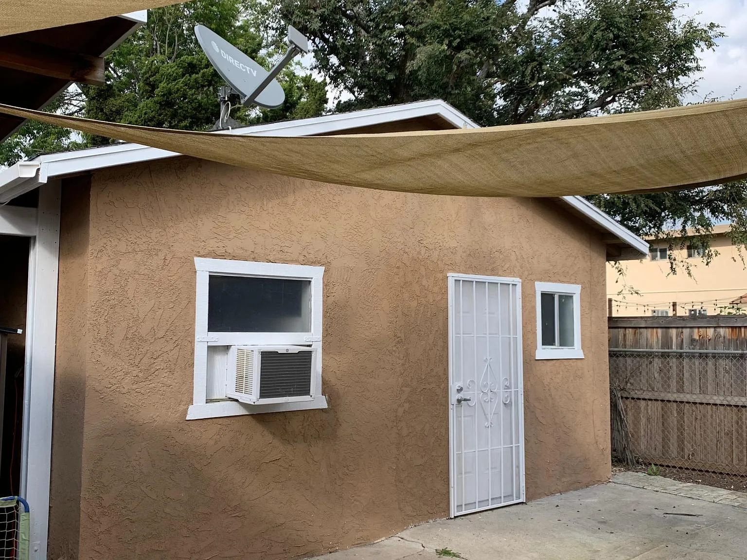 1 bed, 400 sqft, $1,850 — Photo 4