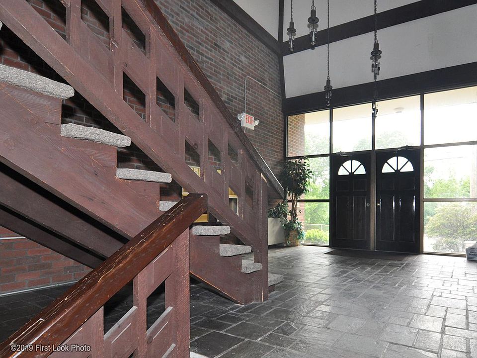 2nd image of 250 School St APT 301