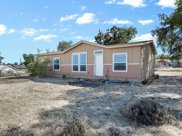 486 Washington Ave, Metolius, OR 97741