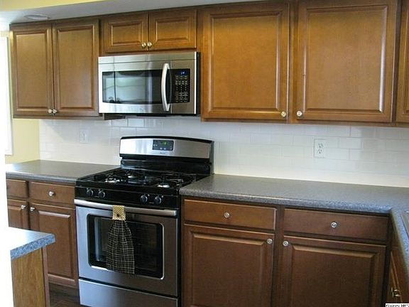 Home for Sale in Quincy, IL $89,900