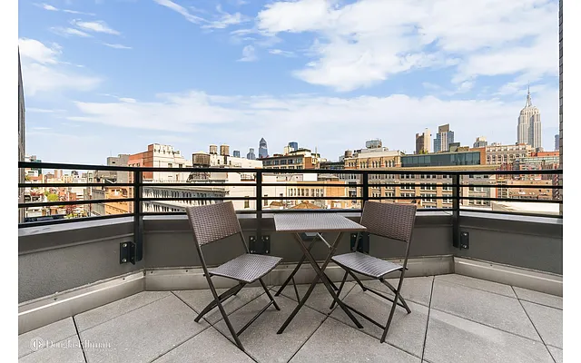 Rented by Douglas Elliman | media 22