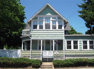 106 Shore Dr, Branford, CT 06405