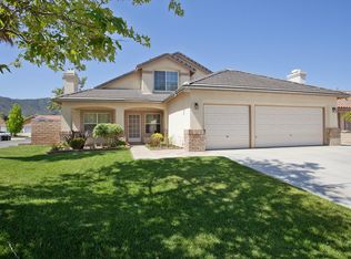 18935 Oakview Way, Lake Elsinore, CA 92530