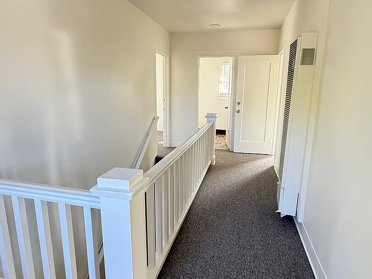 1137 Carmel St — Photo 15