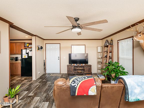 2nd image of 1080 Medley Dr