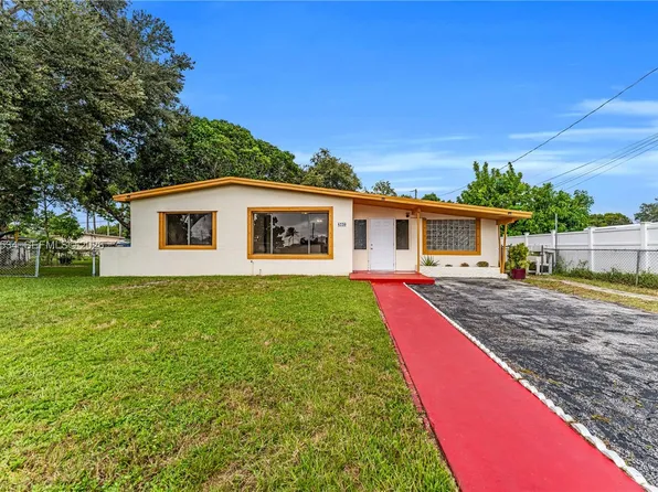 4220 SW 36th St, Hollywood, FL 33023